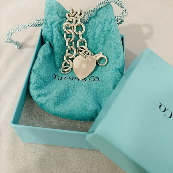 Tiffany & Co. 925 Sterling Silver Chain Link Bracelet w/ Heart Charm - Picture 2 of 4